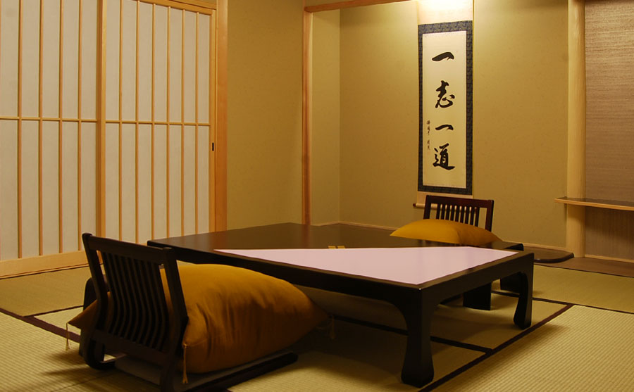 Номер, оформленный в смешанном японско-европейском стиле с садом и горячими источниками на открытом воздухе Цукуёми・Манъё