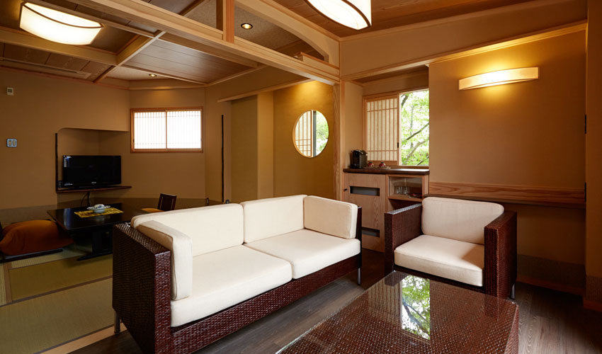 本馆客房「飞鸟」 附带露天浴池的日式客房